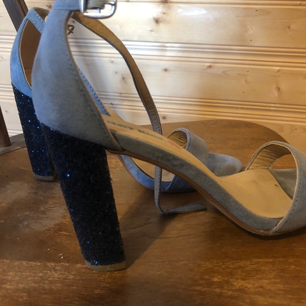 Blue chunk heels